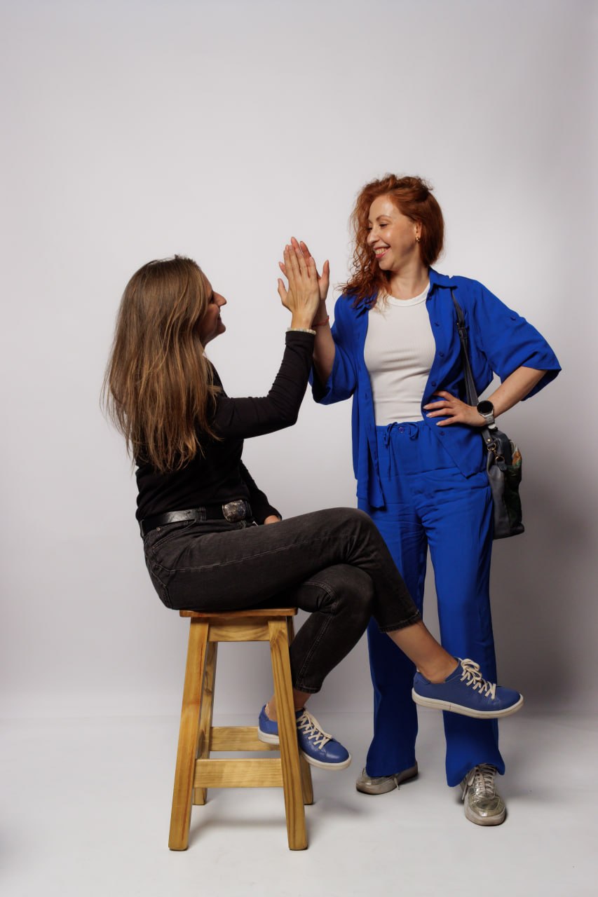 Anya and Lana high-fiving